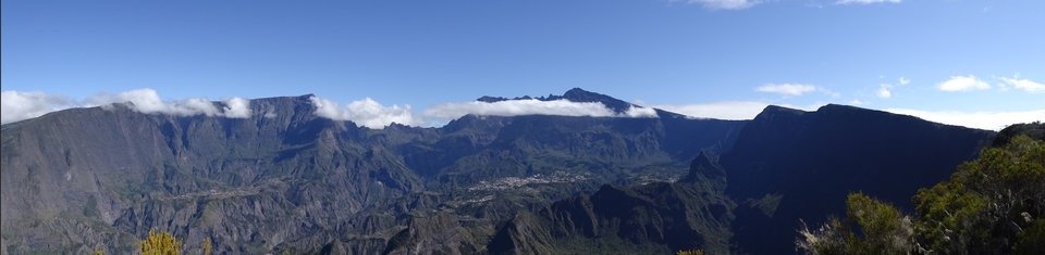Cirque de Cilaos.jpg