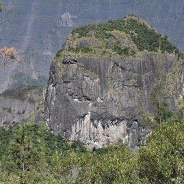 Pain_de_sucre_Cilaos-MB4_0731.jpg