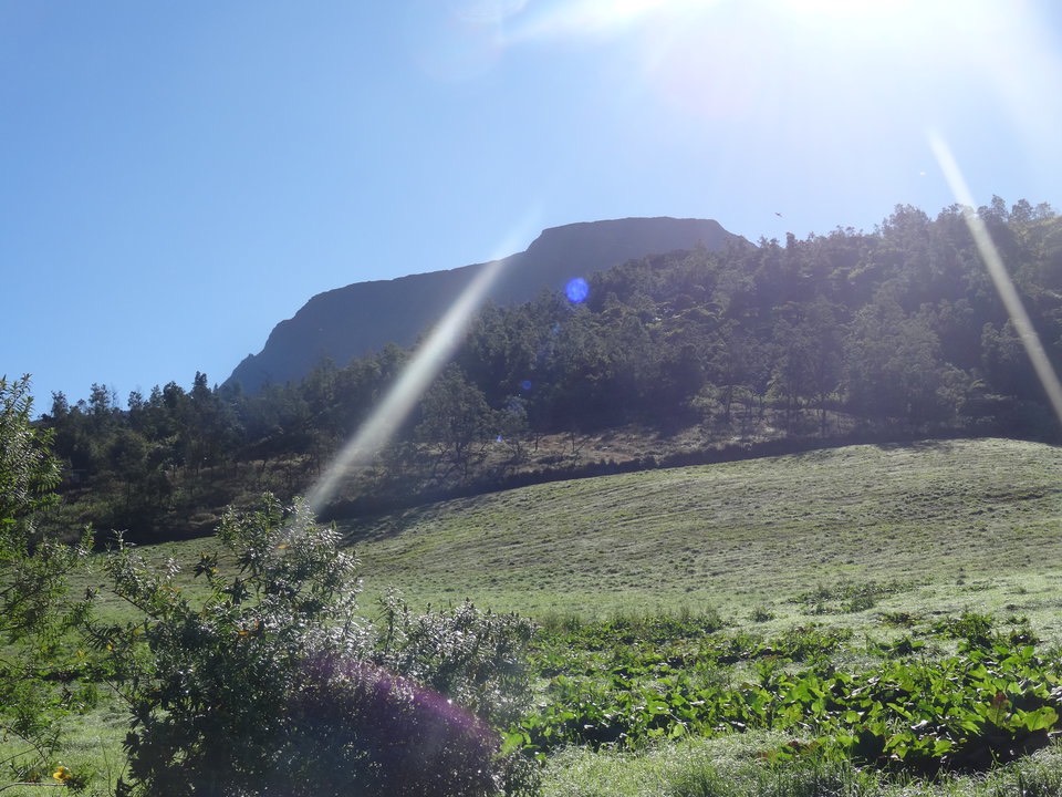 Au loin le Morne Langevin