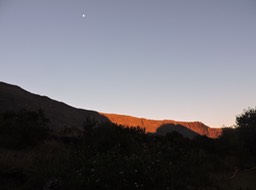 22 Le soleil a rendez-vous avec la lune  