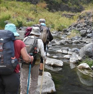 5 - Passage a gue 1 de la riviere des Galets.jpg