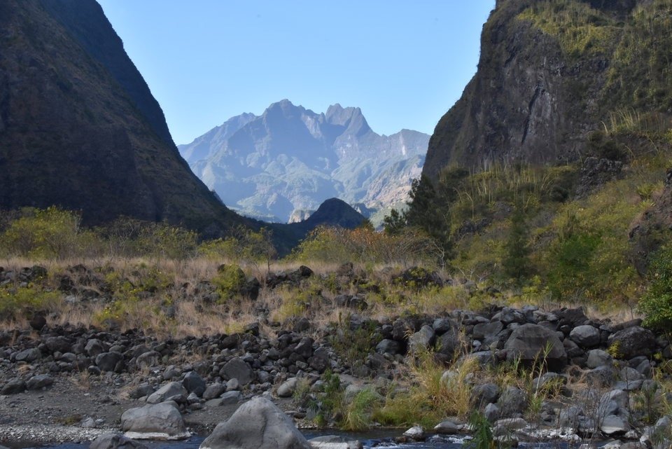 7 - A la porte de Mafate.jpg