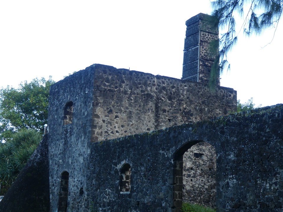 Usine du Piton Babet (Saladin) P1020410