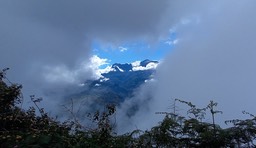 Cilaos depuis la petite fenêtre des Makes